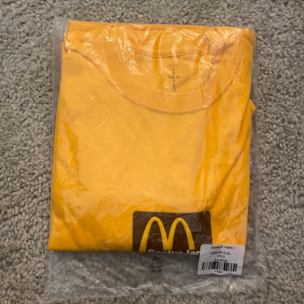 Travis Scott x McDonalds Gold Dead Stock XL